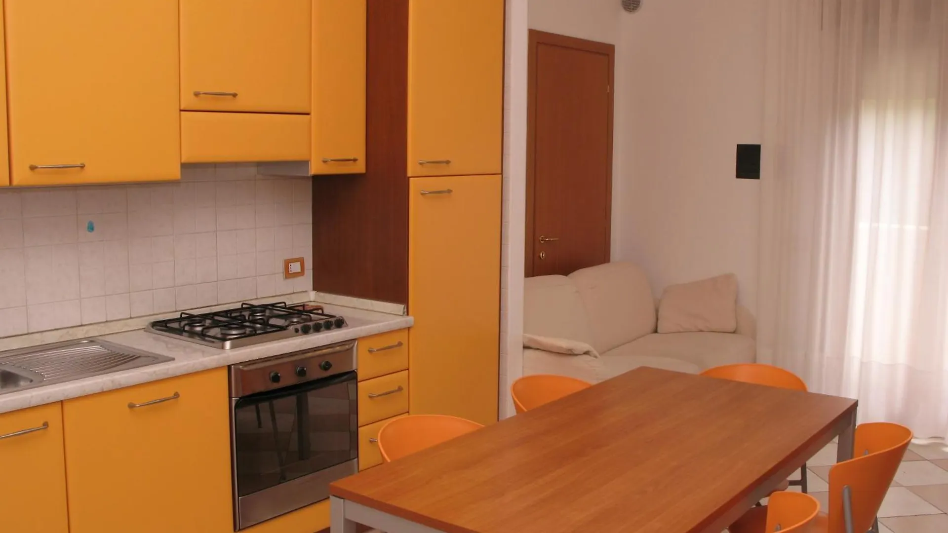 Family Apartments Residence Trieste contacts