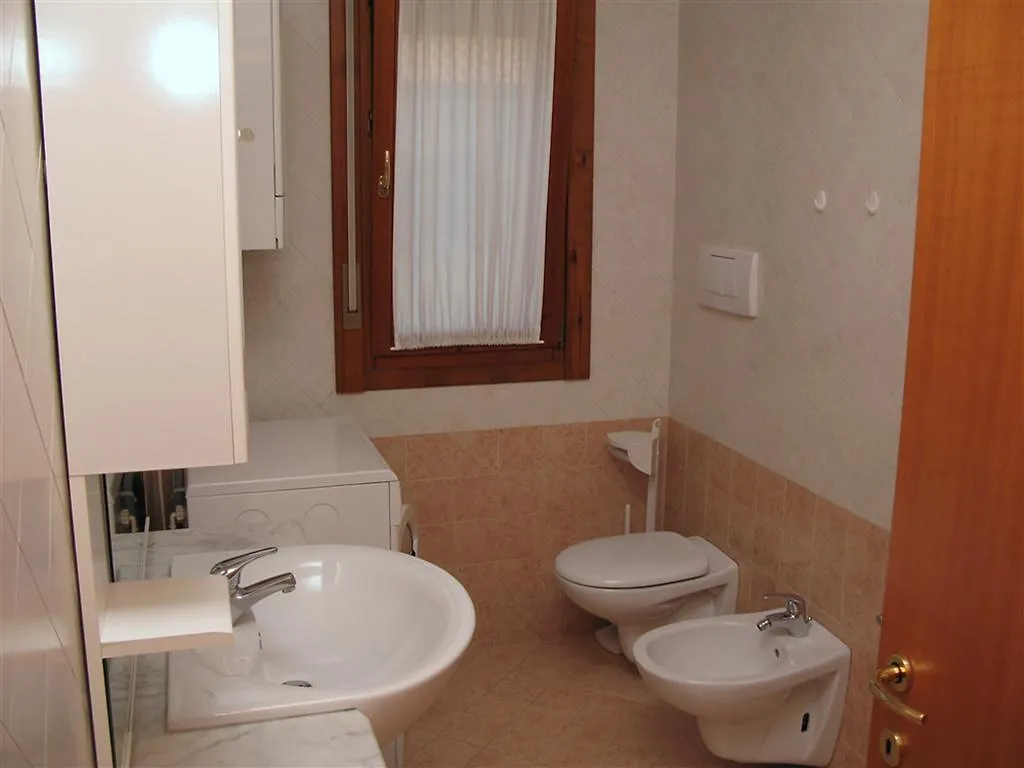 Family Apartments Residence Trieste Lido di Jesolo 0*,  Italien