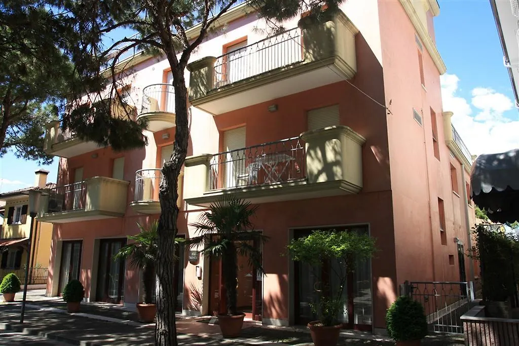 Family Apartments Residence Trieste Lido di Jesolo 0*,