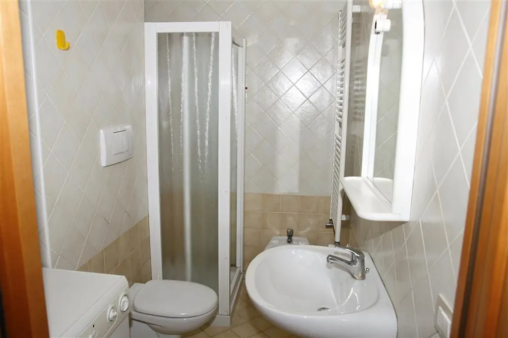 Family Apartments Residence Trieste Lido di Jesolo 0*,
