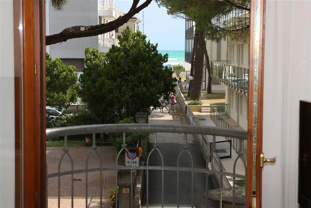 Family Apartments Residence Trieste Lido di Jesolo